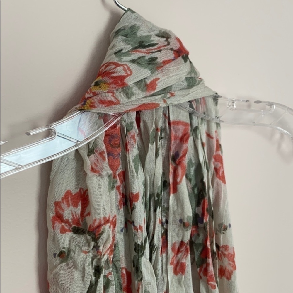 Scarf - Picture 2 of 4